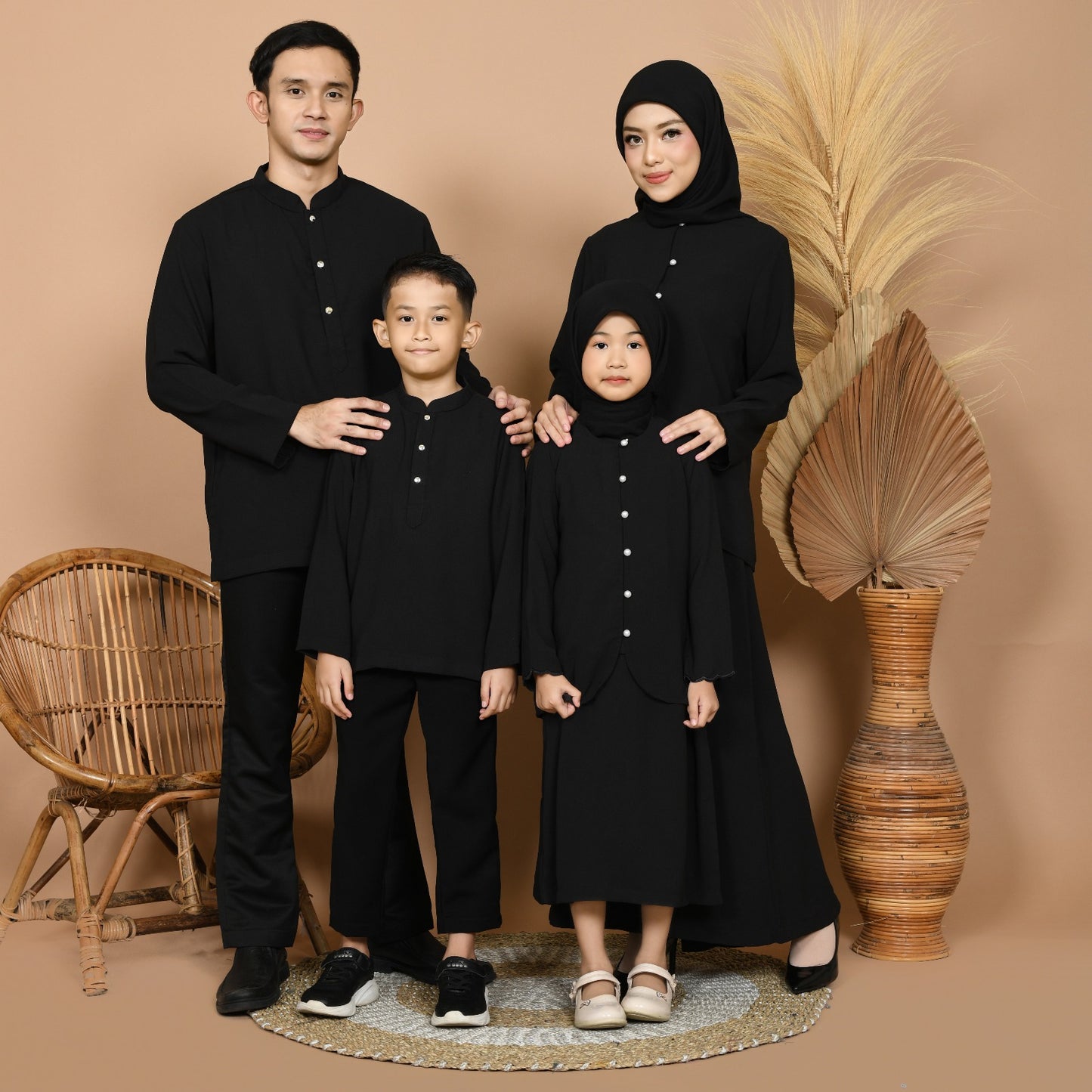 Dara Baju Kurung (Black)