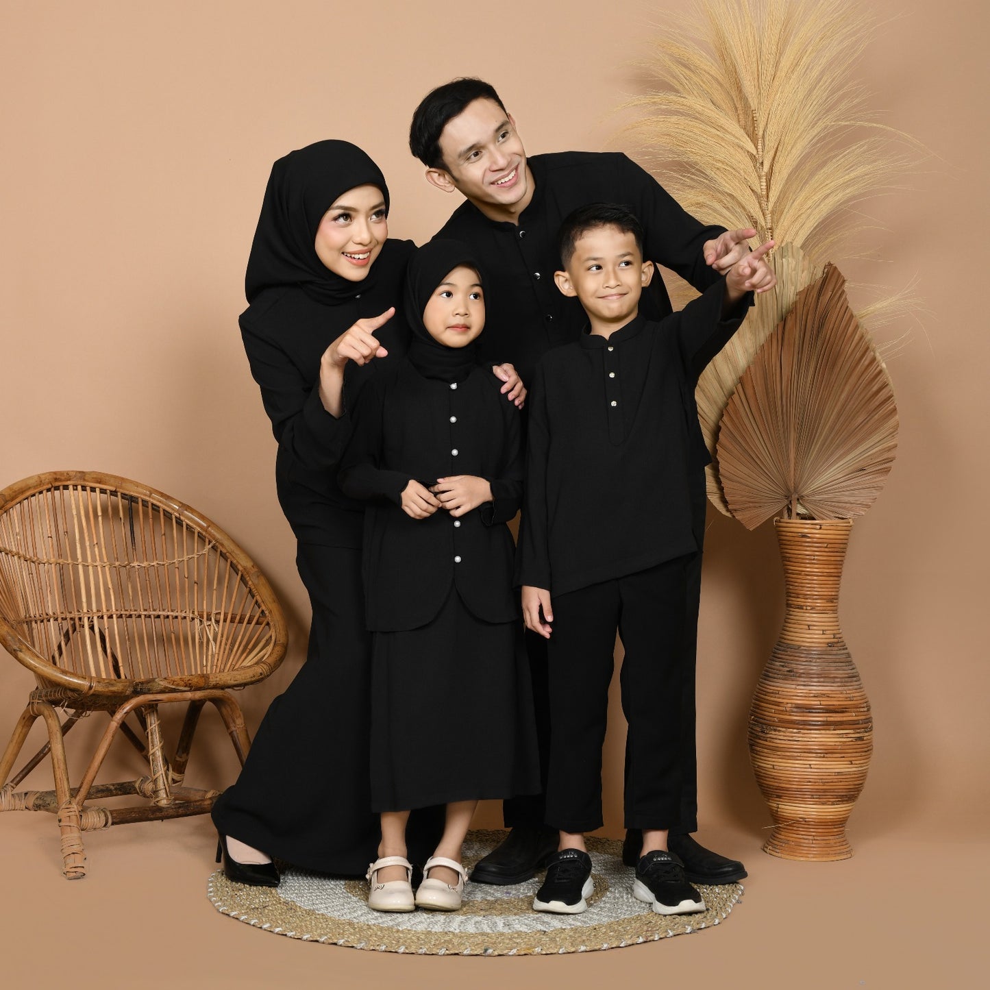 Adam Top Junior (Black)
